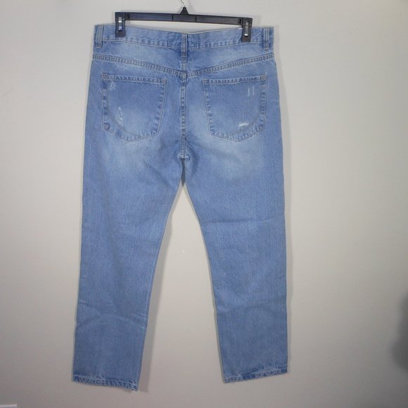 A pair of new PD & C men's distressed jeans - Picture 7 of 9